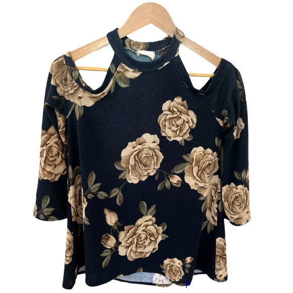 143 Story by Line Up Open Shoulder Top Size Small - Picture 3 of 6